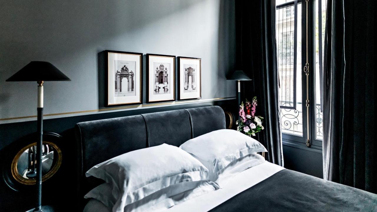 Monsieur George Hotel & Spa - Champs-Elysees Paris Exterior foto A bedroom at the Hotel 57